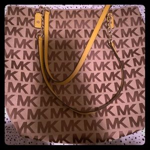 Michael Kors purse